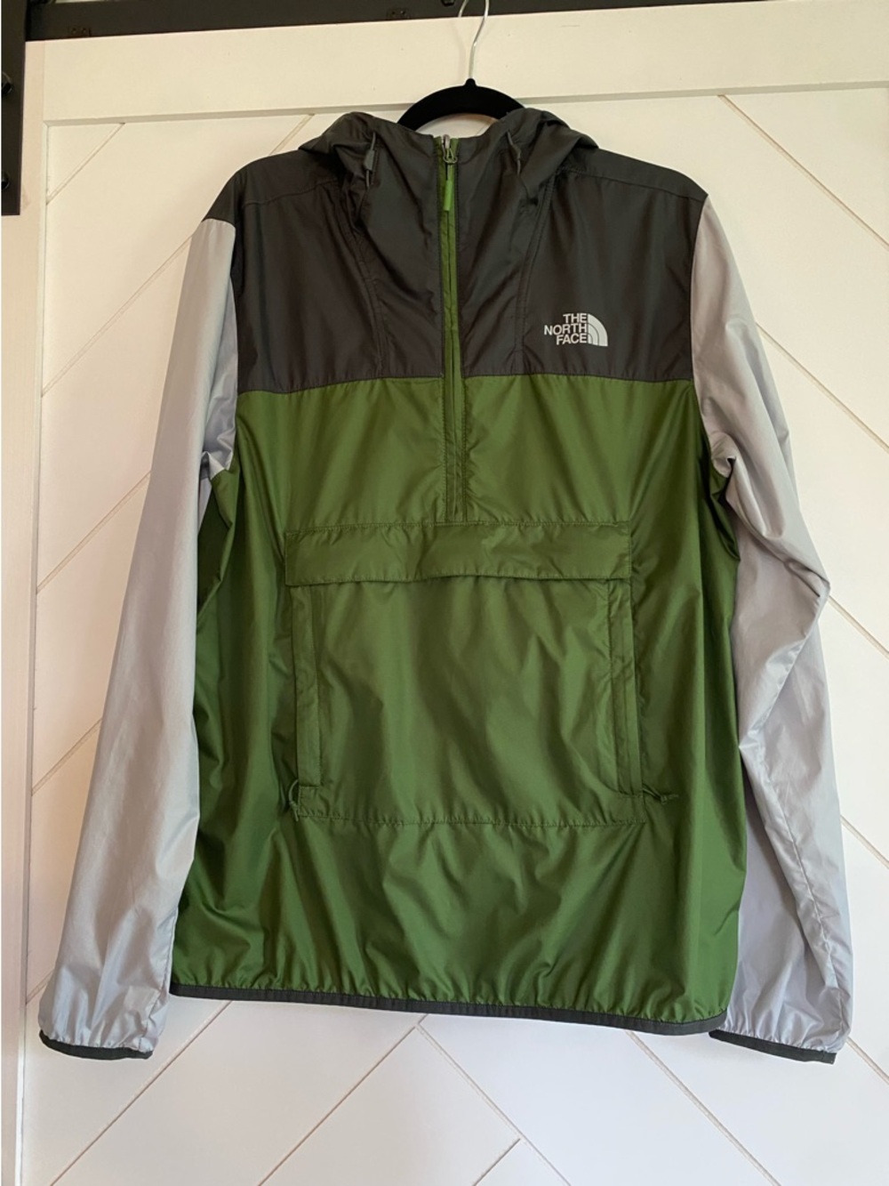The North Face Olive Green and Gray Men's Windbreaker Pullover
